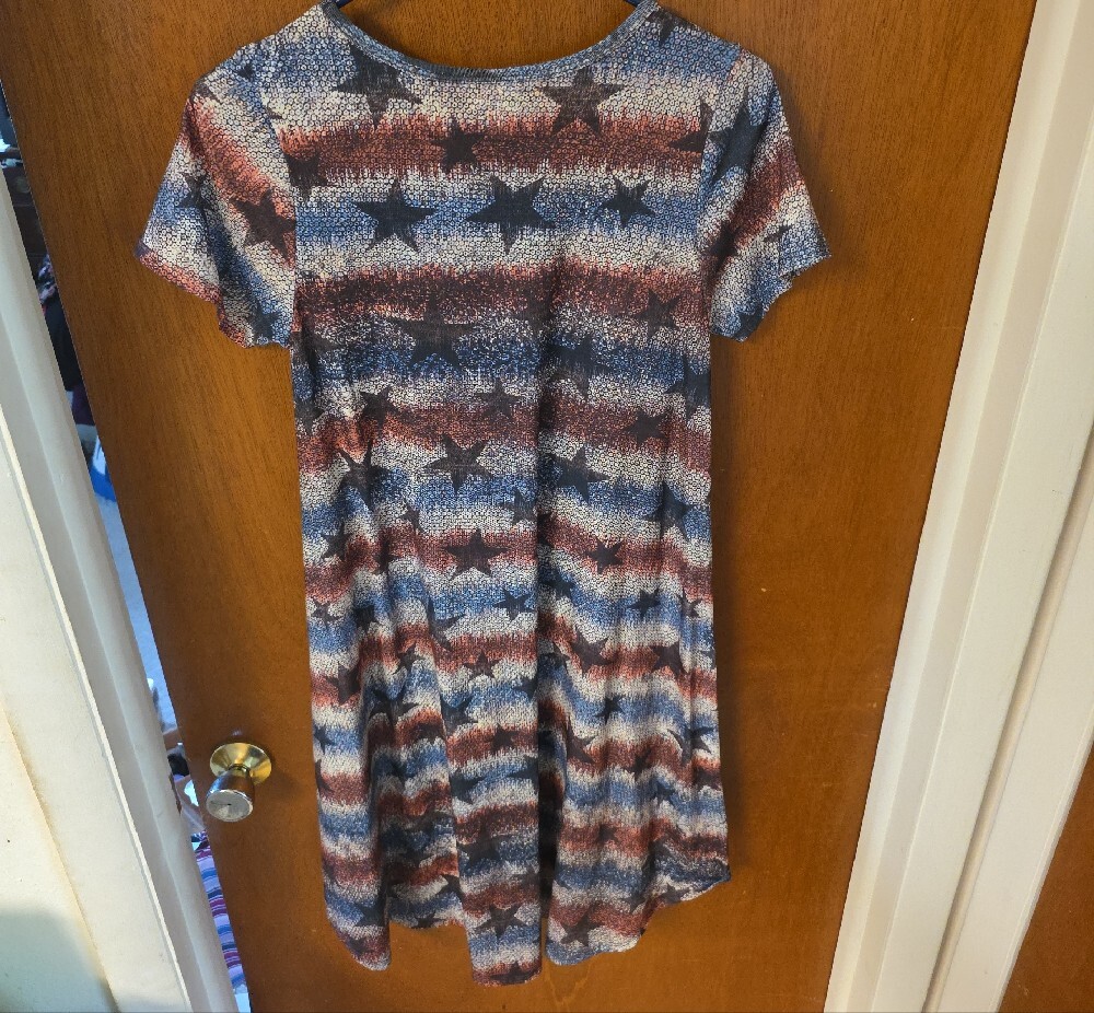 LuLaRoe "Carly" Star Print High/Low Midi Dress in Blue, Red & White - Picture 4 of 4